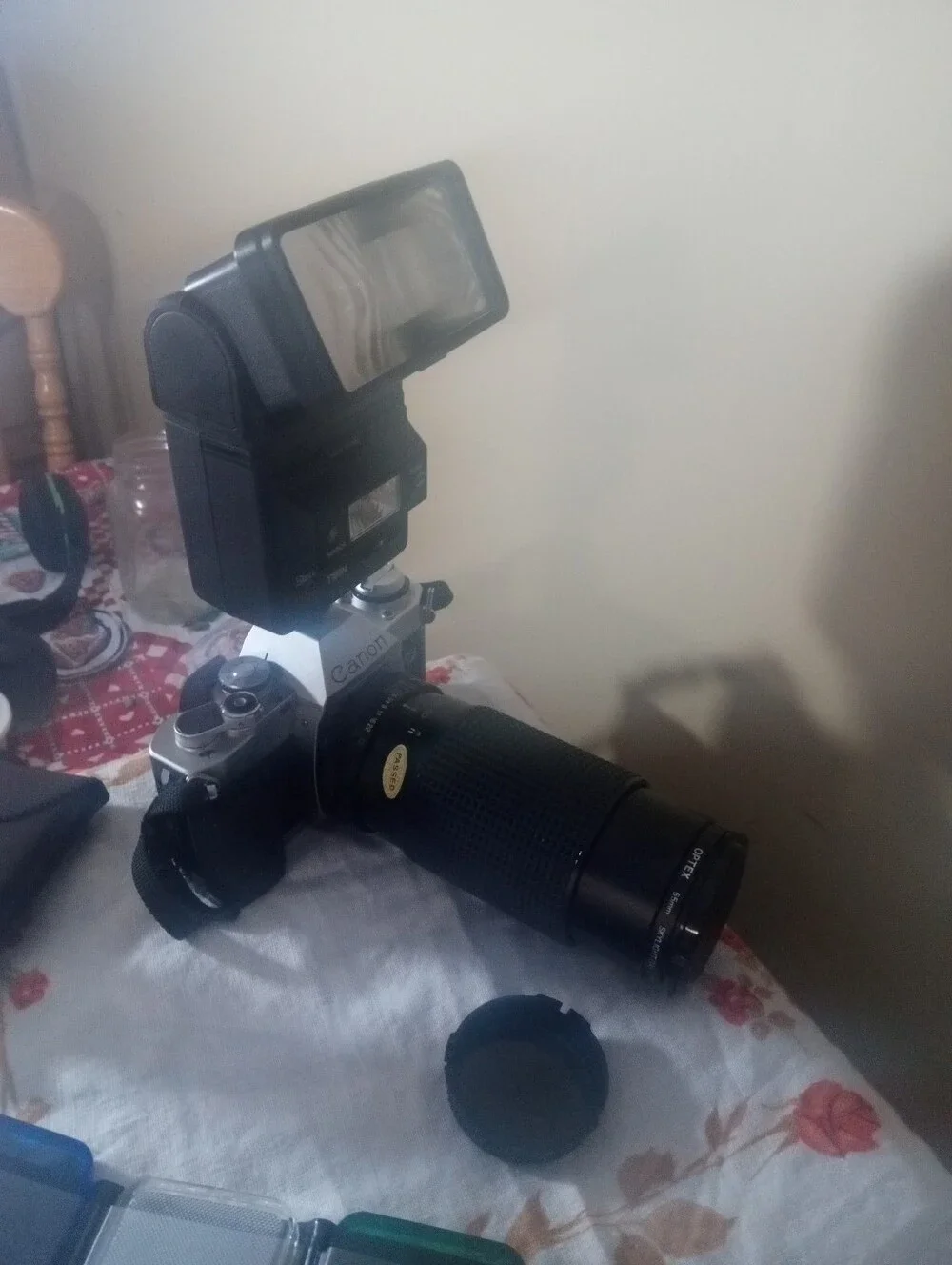 AS IS Vintage Canon AL-1 QF 35mm Camera Parts Repair Lenses Flash Filters - Picture 3 of 10